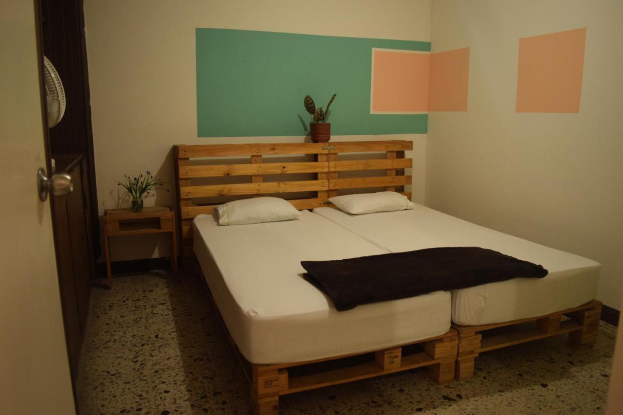 Hostal Rich Medellín Exteriör bild