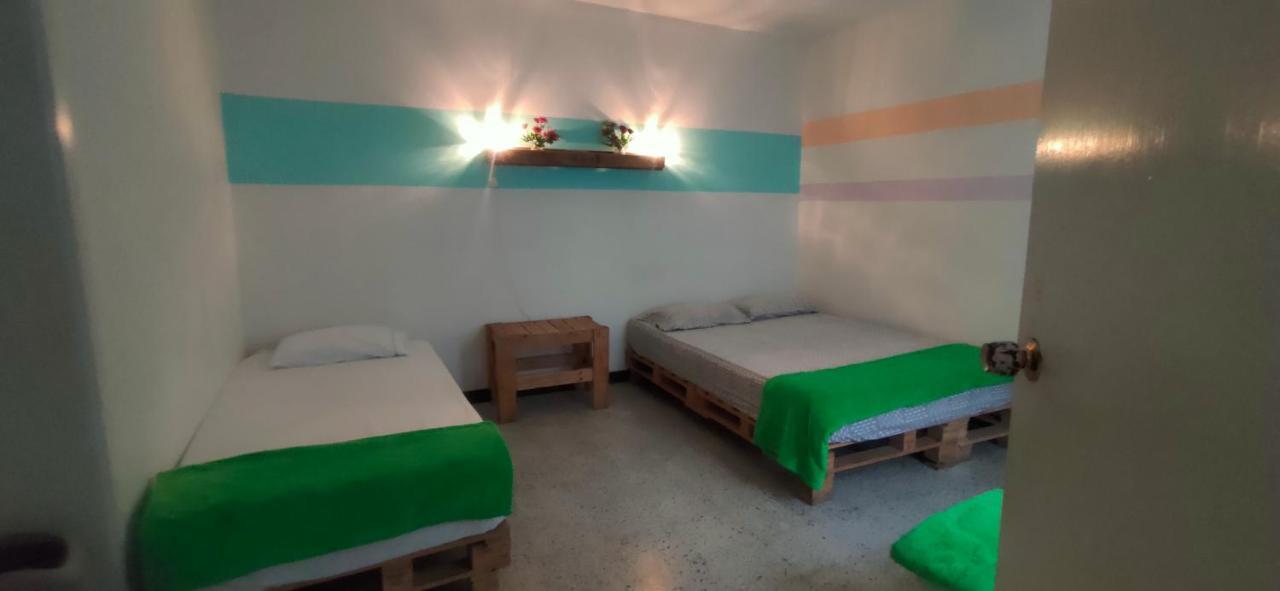 Hostal Rich Medellín Exteriör bild