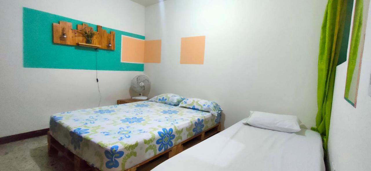 Hostal Rich Medellín Exteriör bild