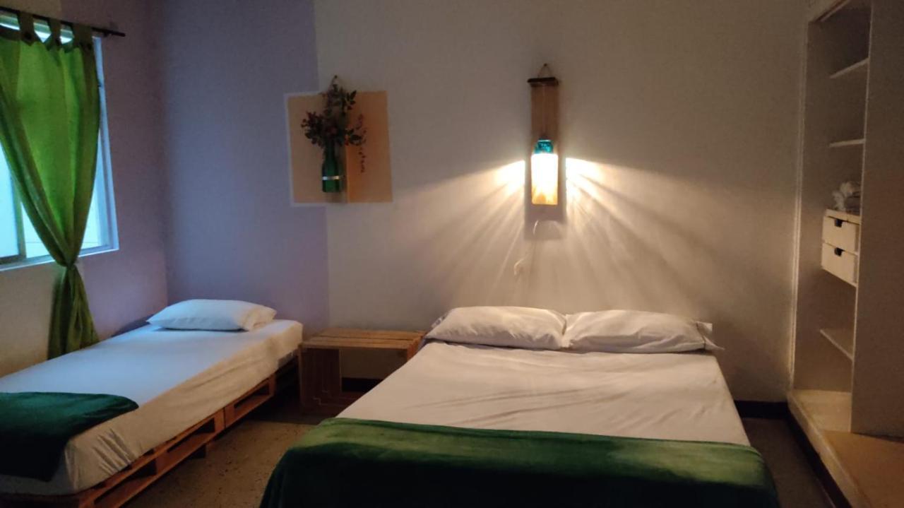 Hostal Rich Medellín Exteriör bild
