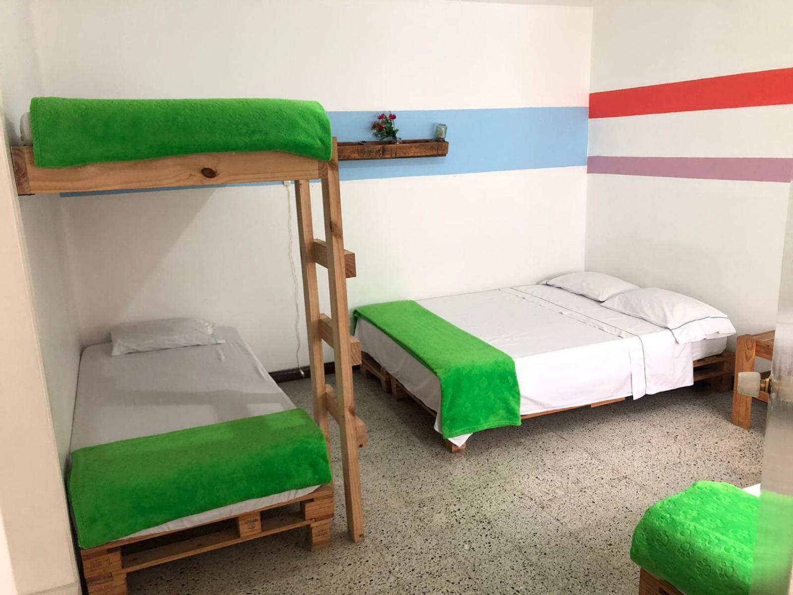 Hostal Rich Medellín Exteriör bild