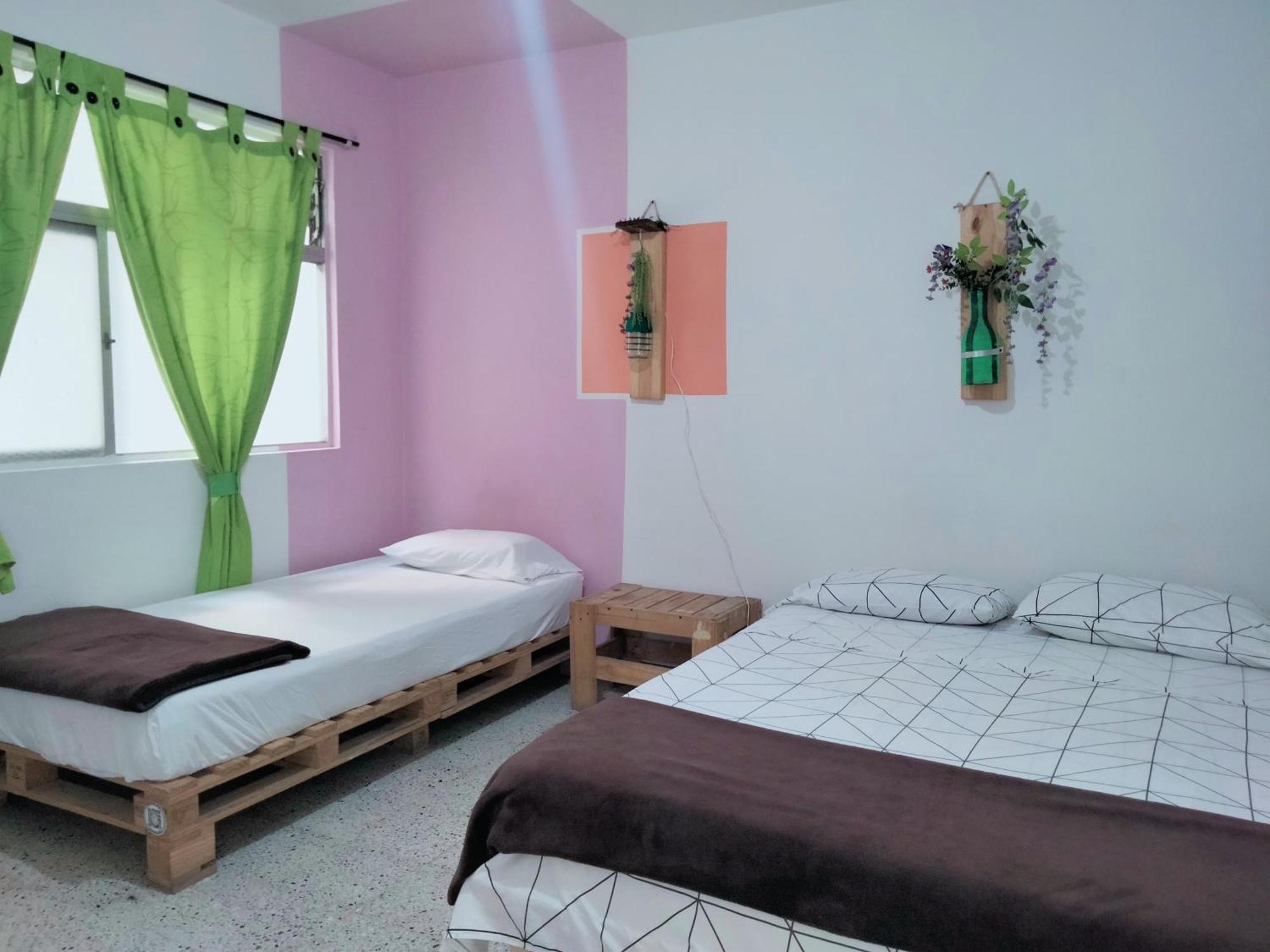 Hostal Rich Medellín Exteriör bild