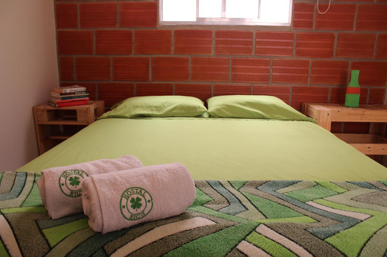 Hostal Rich Medellín Exteriör bild